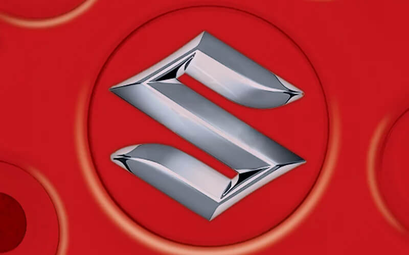 3D render of a Suzuki with the Center Caps - Red accessory attached