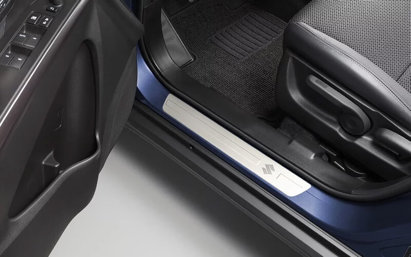 3D render of a Suzuki with the Door Sill Protection accessory attached